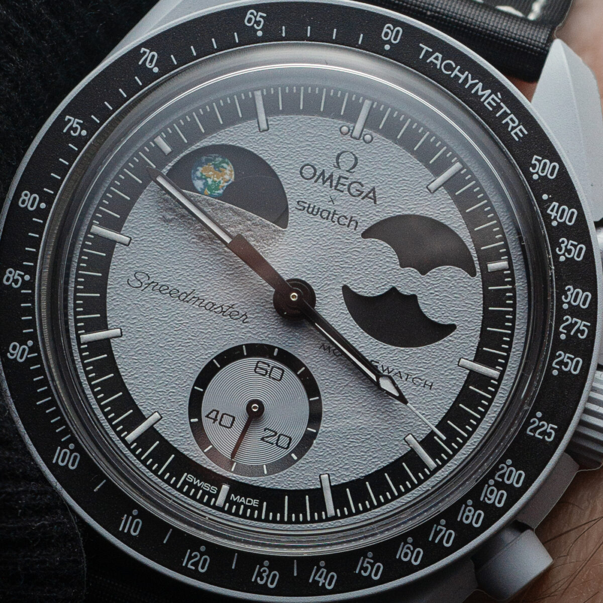 Omega Swatch X Earthphase - Image 2