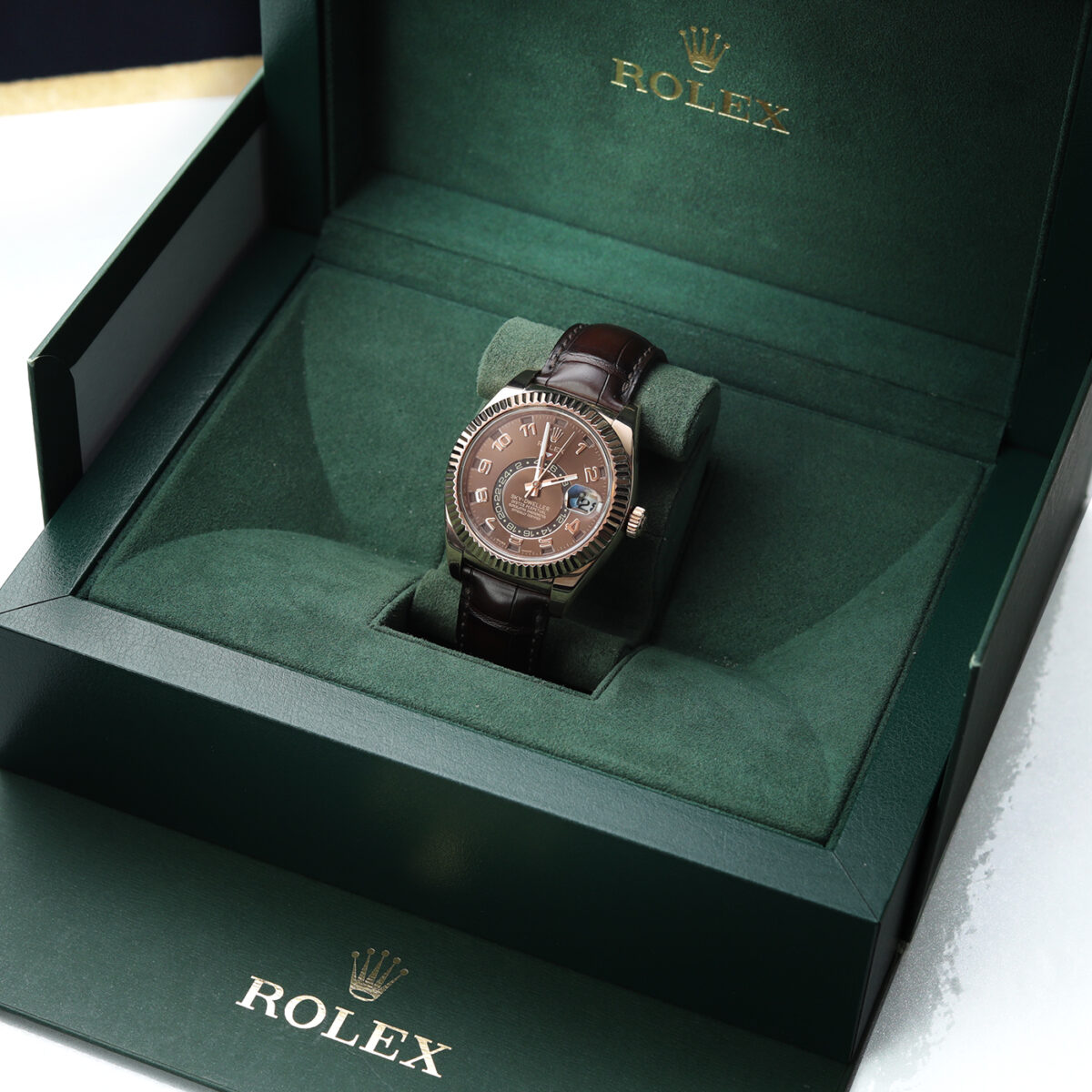 Rolex Sky Dweller 326135 - Image 2