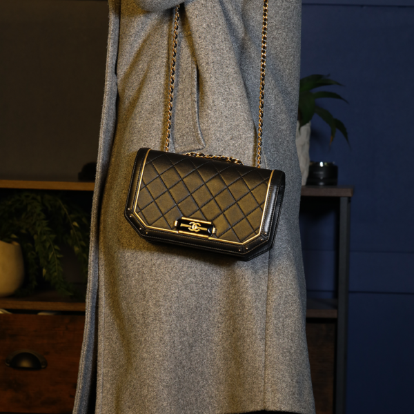 Chanel Matelesse Single Flap - Image 2